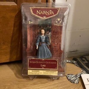 NARNIA** COLLECTABLE** LUCY** ACTION FIGURE**